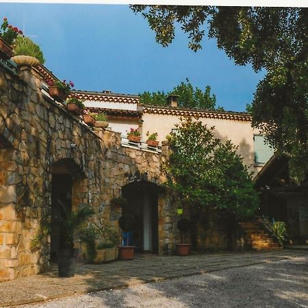 "Le Pigeonnier" Chambre D'Hote Piegros-la-Clastre Luaran gambar