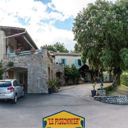 "Le Pigeonnier" Chambre D'Hote Piegros-la-Clastre Luaran gambar