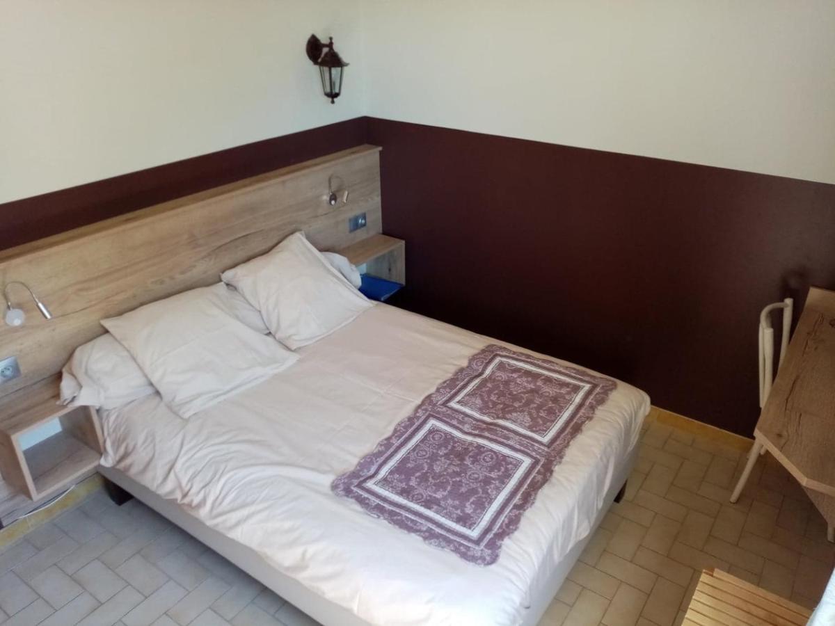 "Le Pigeonnier" Chambre D'Hote Piegros-la-Clastre Luaran gambar