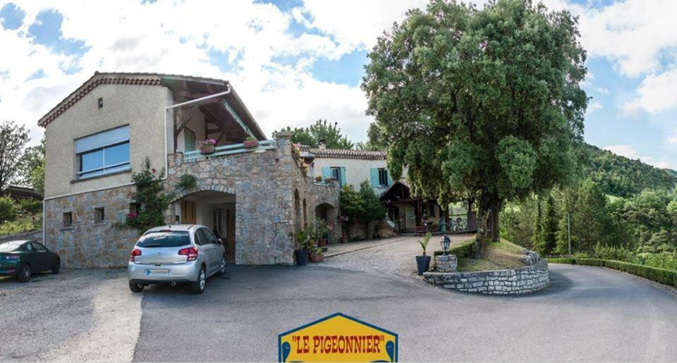 "Le Pigeonnier" Chambre D'Hote Piegros-la-Clastre Luaran gambar
